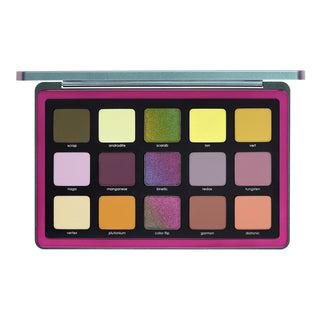 Triochrome eyeshadow palette