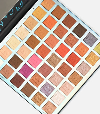 IDENTITY 42 COLOUR EYESHADOW PALETTE