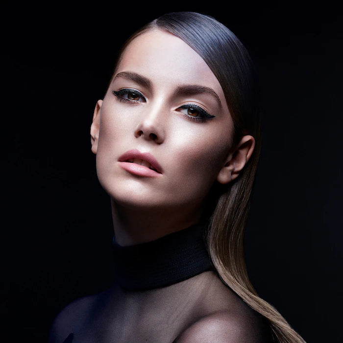 Ambient® Lighting Powder-Ethereal Light - opalescent sheer, cool white