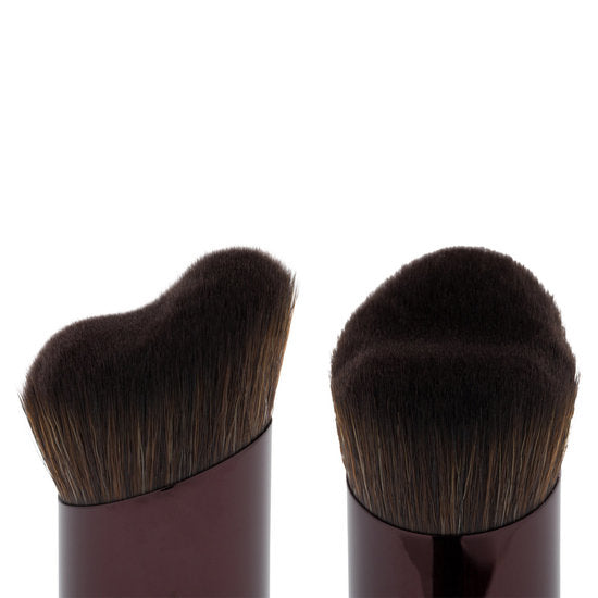 Pretty Youth Glow Filter + Cheek Hug BRUSH - Shade: Seduce