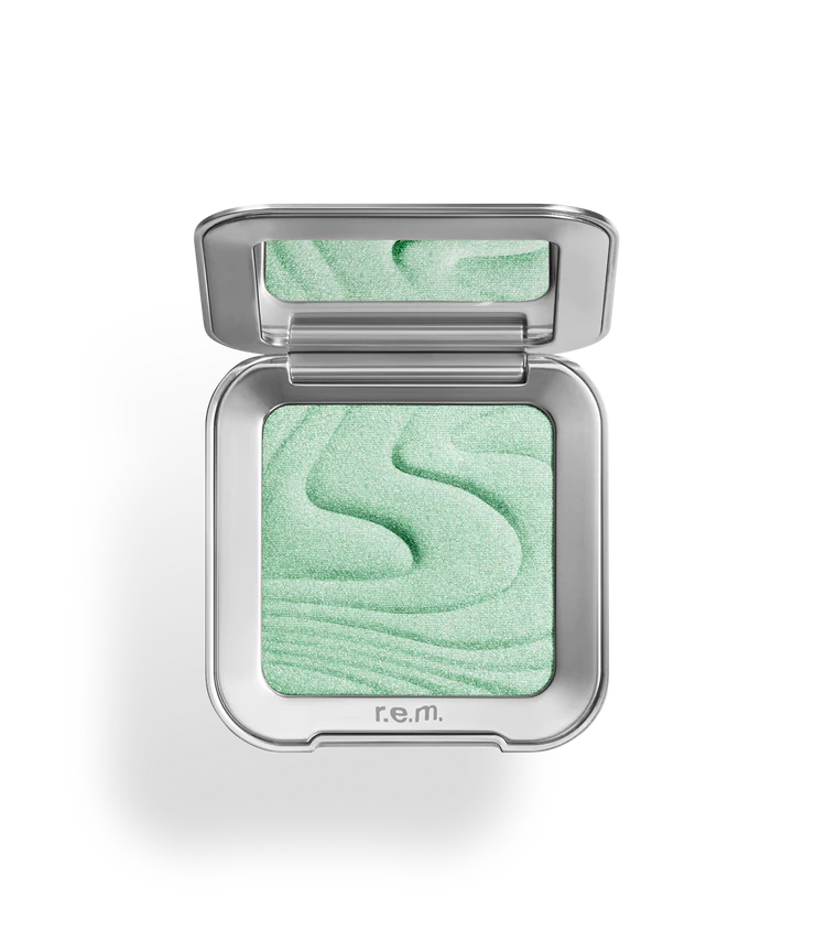 highlighter topper - Mama earth : Icy mint