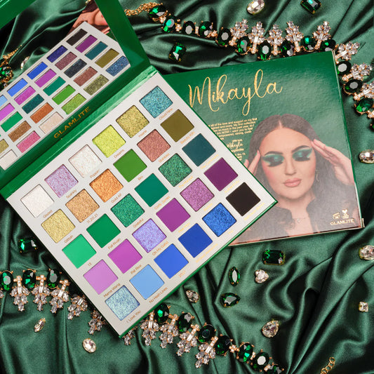 MIKAYLA PAHT TWO X GLAMLITE 30 COLOR PALETTE