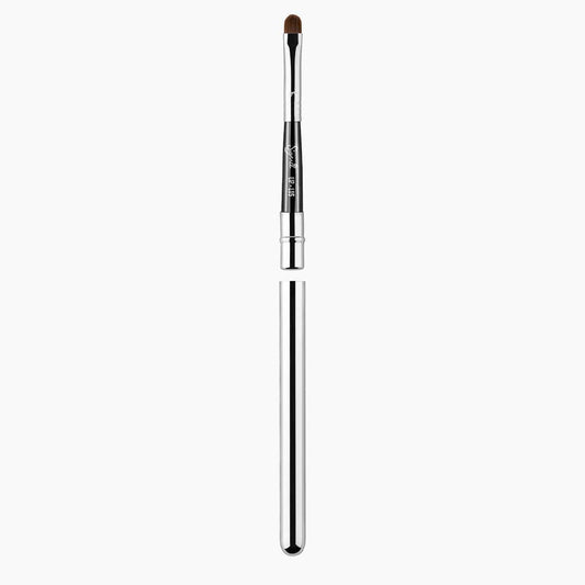 L05 LIP BRUSH