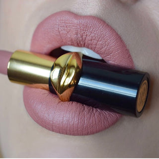 MatteTrance™ Lipstick: 1995 108 - warm light nude