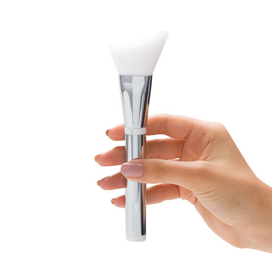 Heavenly Skin Skin-Hugging Foundation Brush #707