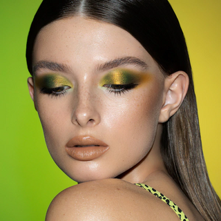 Triochrome eyeshadow palette