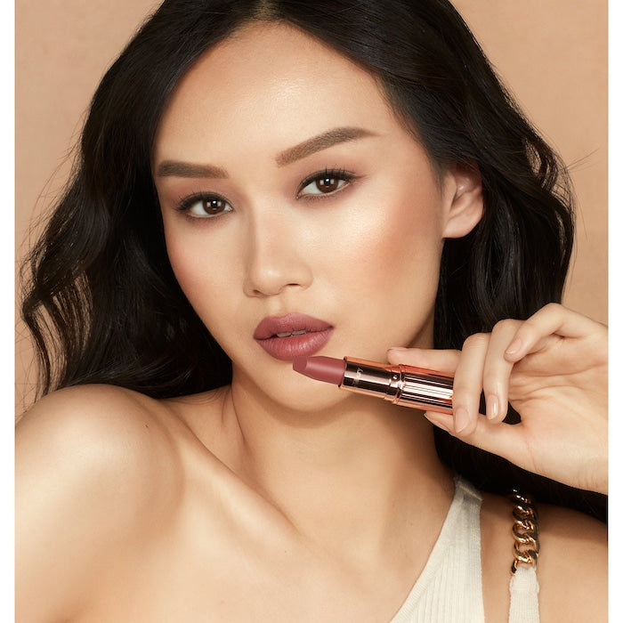 Matte Revolution Lipstick-Super Model - nude rosewood