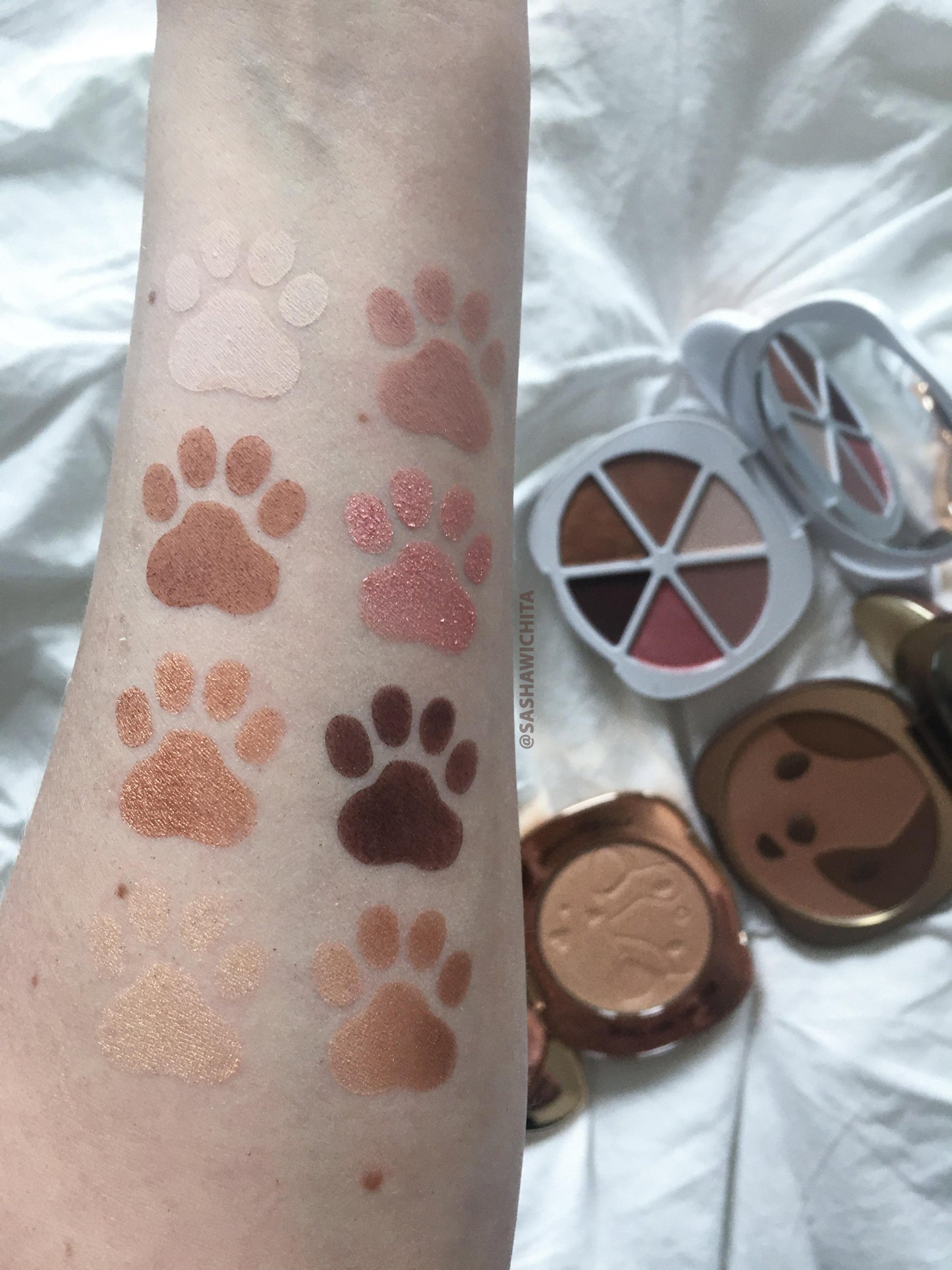 Pretty Puppy Eye Shadow Palette